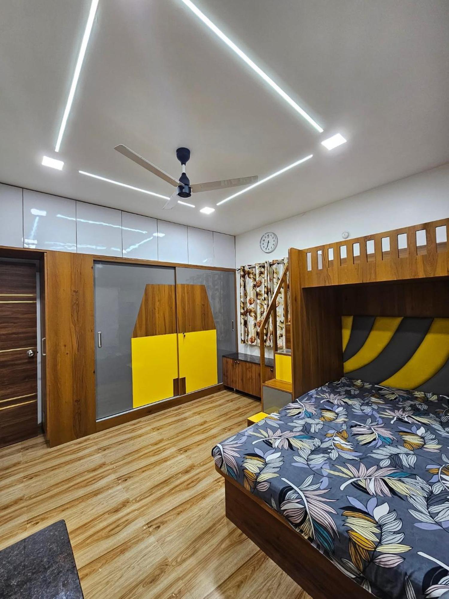 Apartment Laxmi Prabha Raheja *
