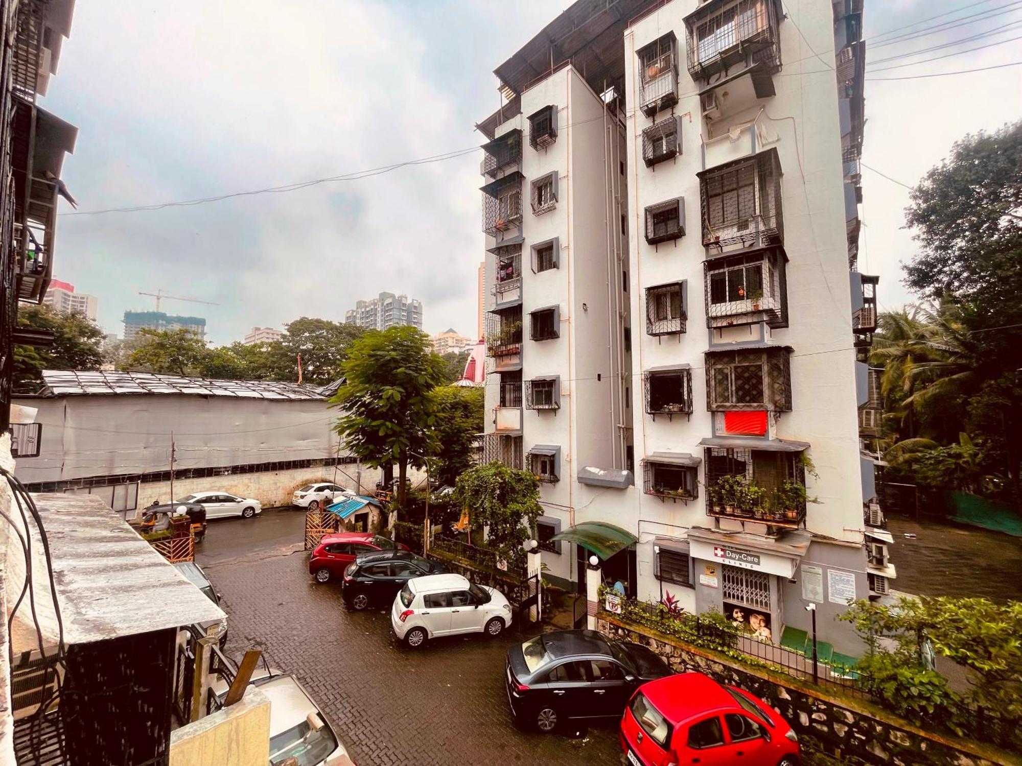 Homestay Urban And Suites, Service In Goregaon