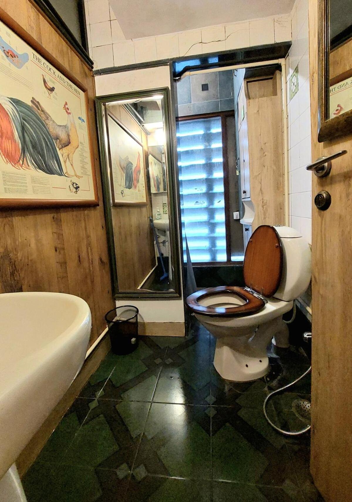 Cosy Artistic In Andheri * Bombaim