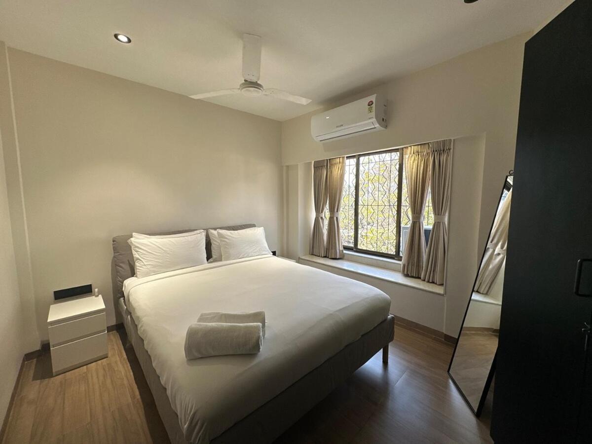 Apartment Plush Bandra West - Luxury 2bhk & Study