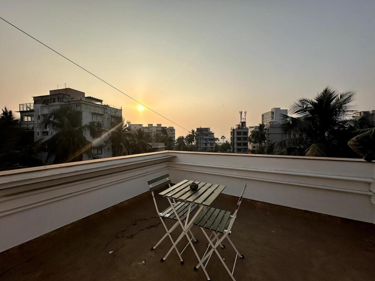 Plush Bandra West - Luxury 2bhk & Study *
