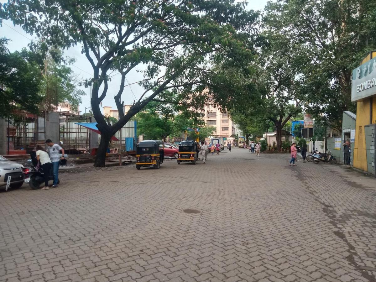 1bhk - Royale And Close By Airport Apartment *