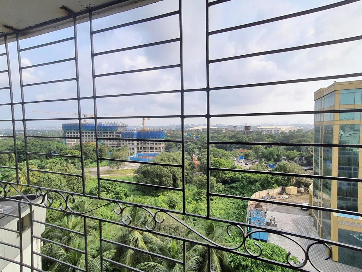 1bhk - Royale And Close By Airport Apartment