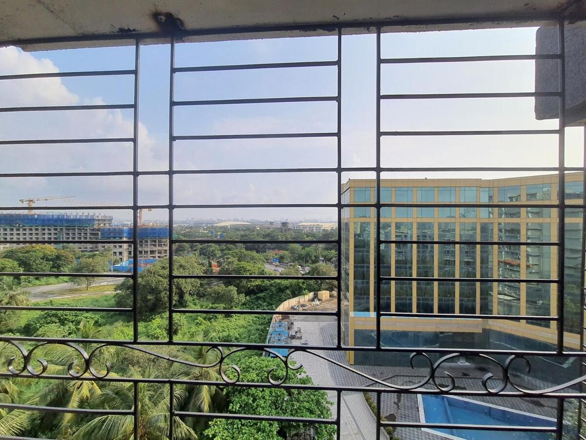Apartment 1bhk - Royale And Close By Airport Mumbai