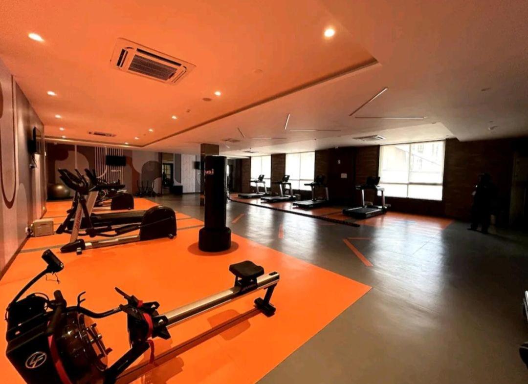 1 Bhk Comfort And Royale Flat * Mumbai