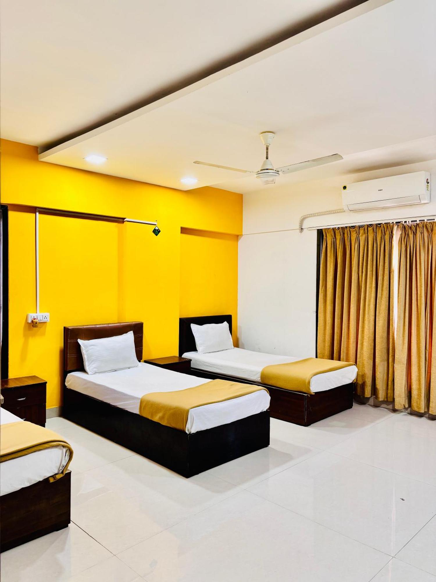 Rio House Service Malad Apartment *