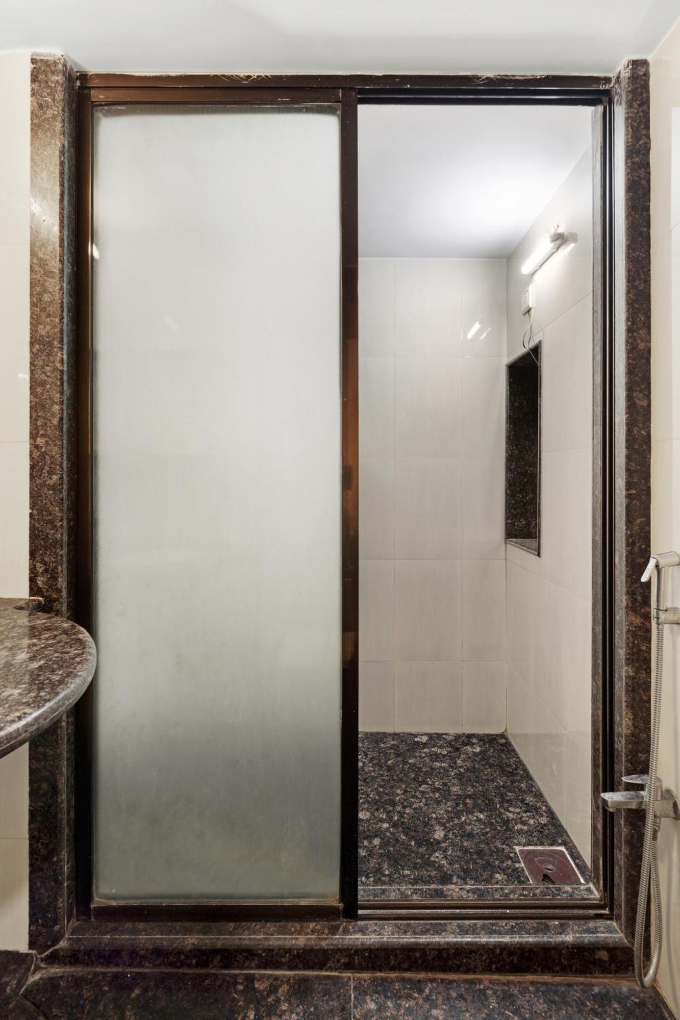 Bed & Breakfast Aleo 1bhk Bandra W By The Company *
