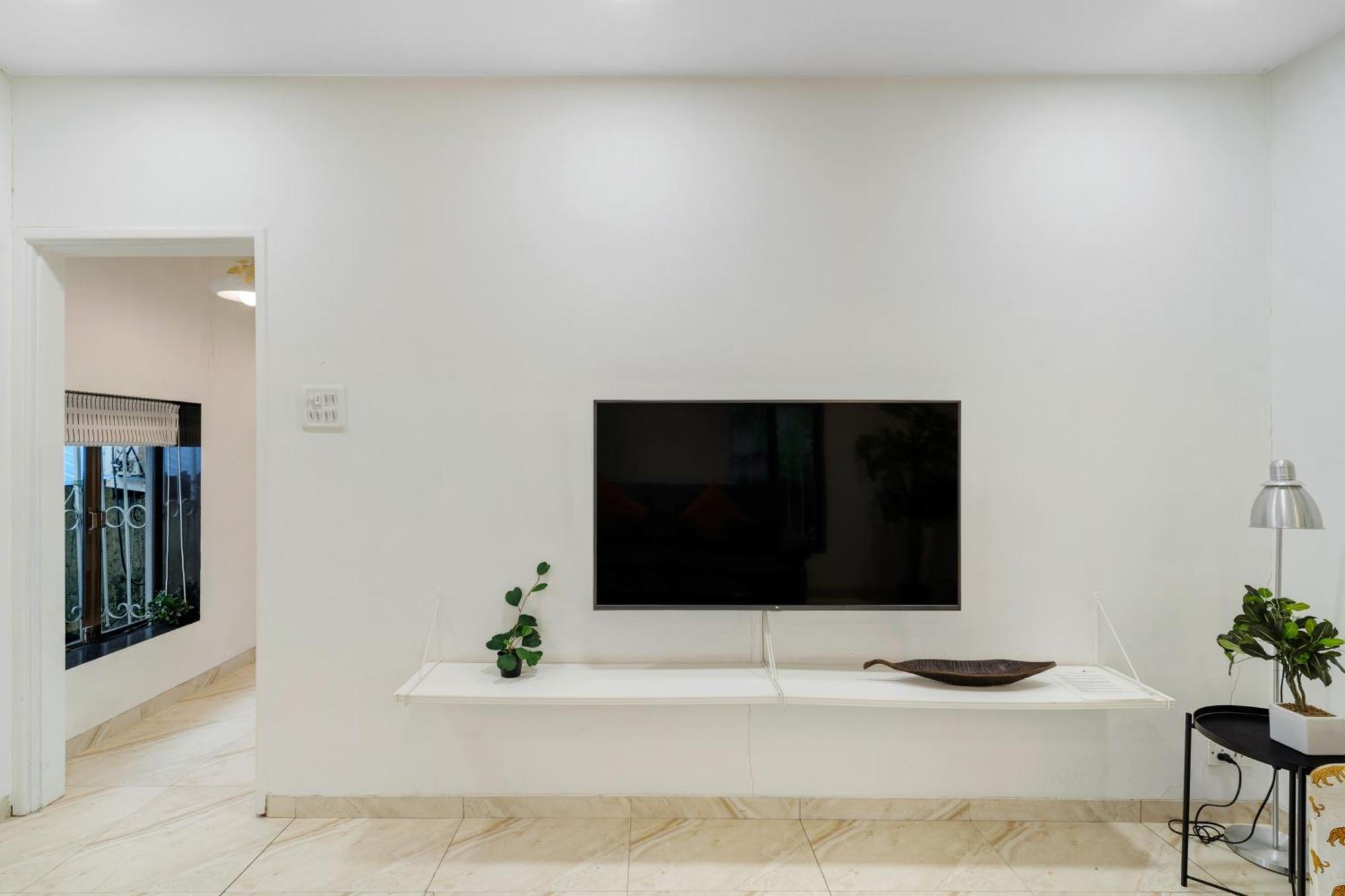 Aleo 1bhk Bandra W By The Company *
