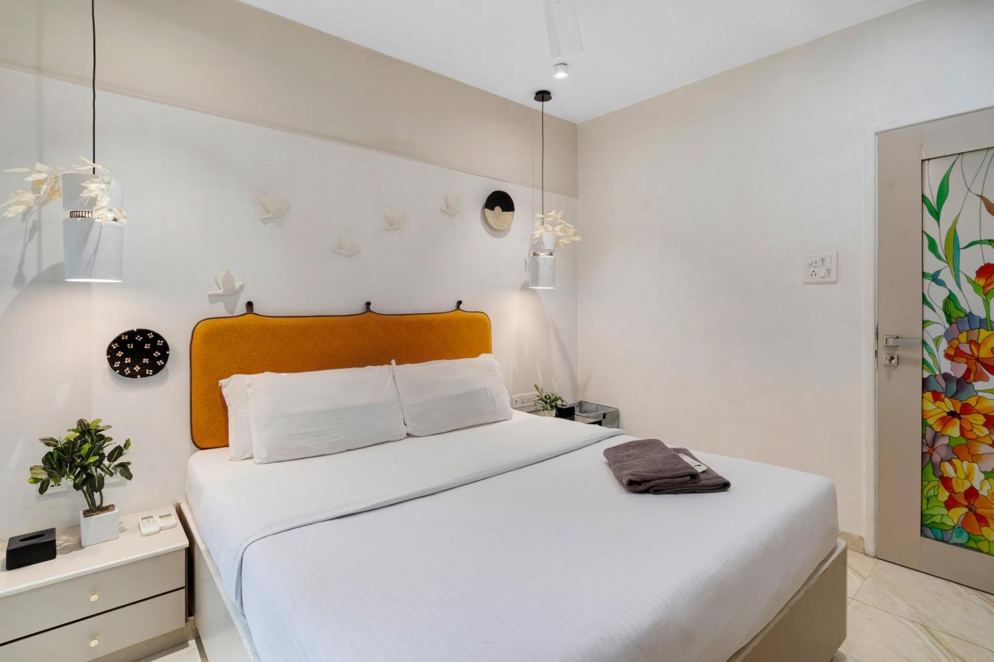 Aleo 1bhk Bandra W By The Company