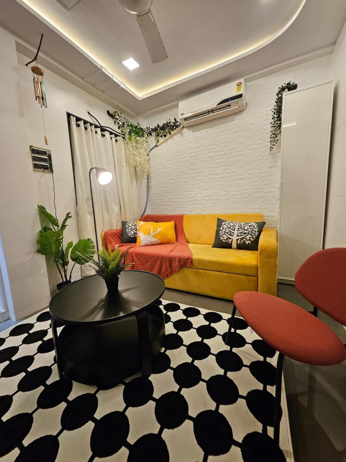The Palihideaway- Hidden Gem In Pali Mala,bandra Apartment Mumbai