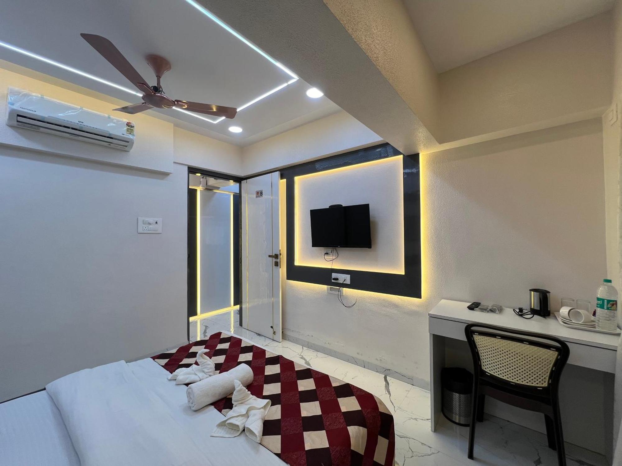 Retreats At Welcome In Lower Parel * Mumbai