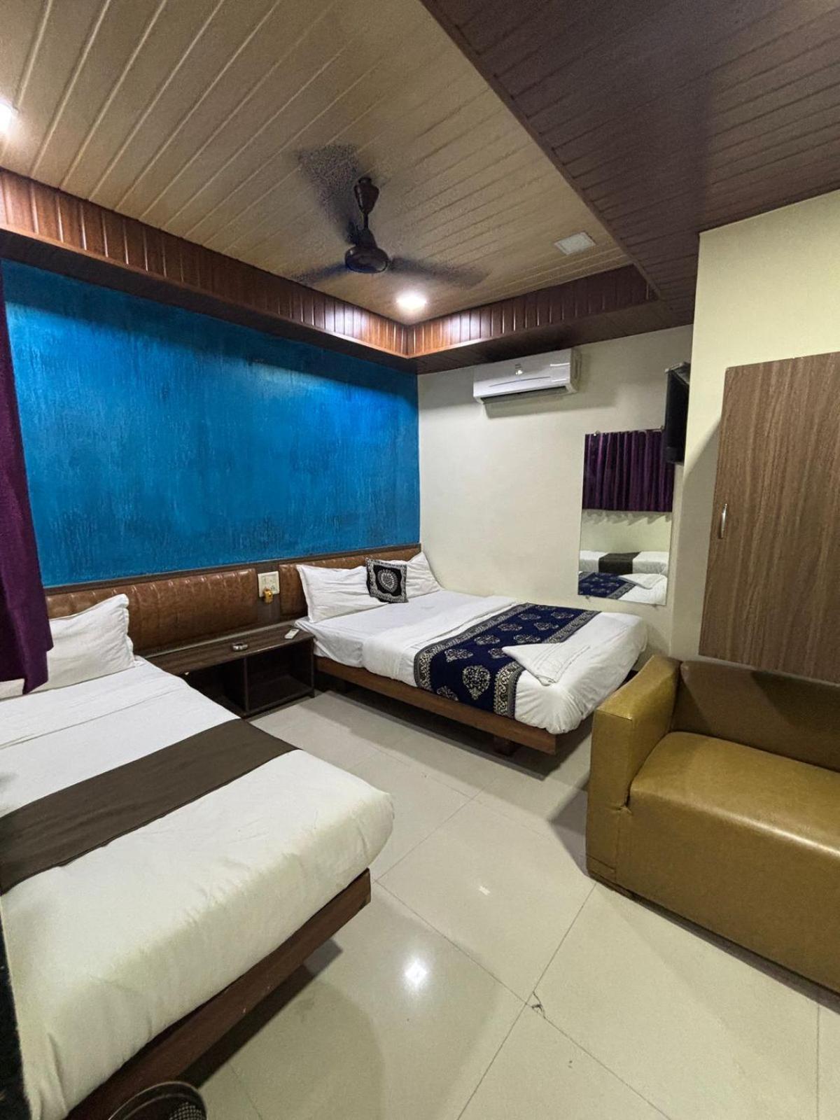 Bkc Residency Near T2 Airport , Us Consulate General, & Jio World Convention Centre 2*