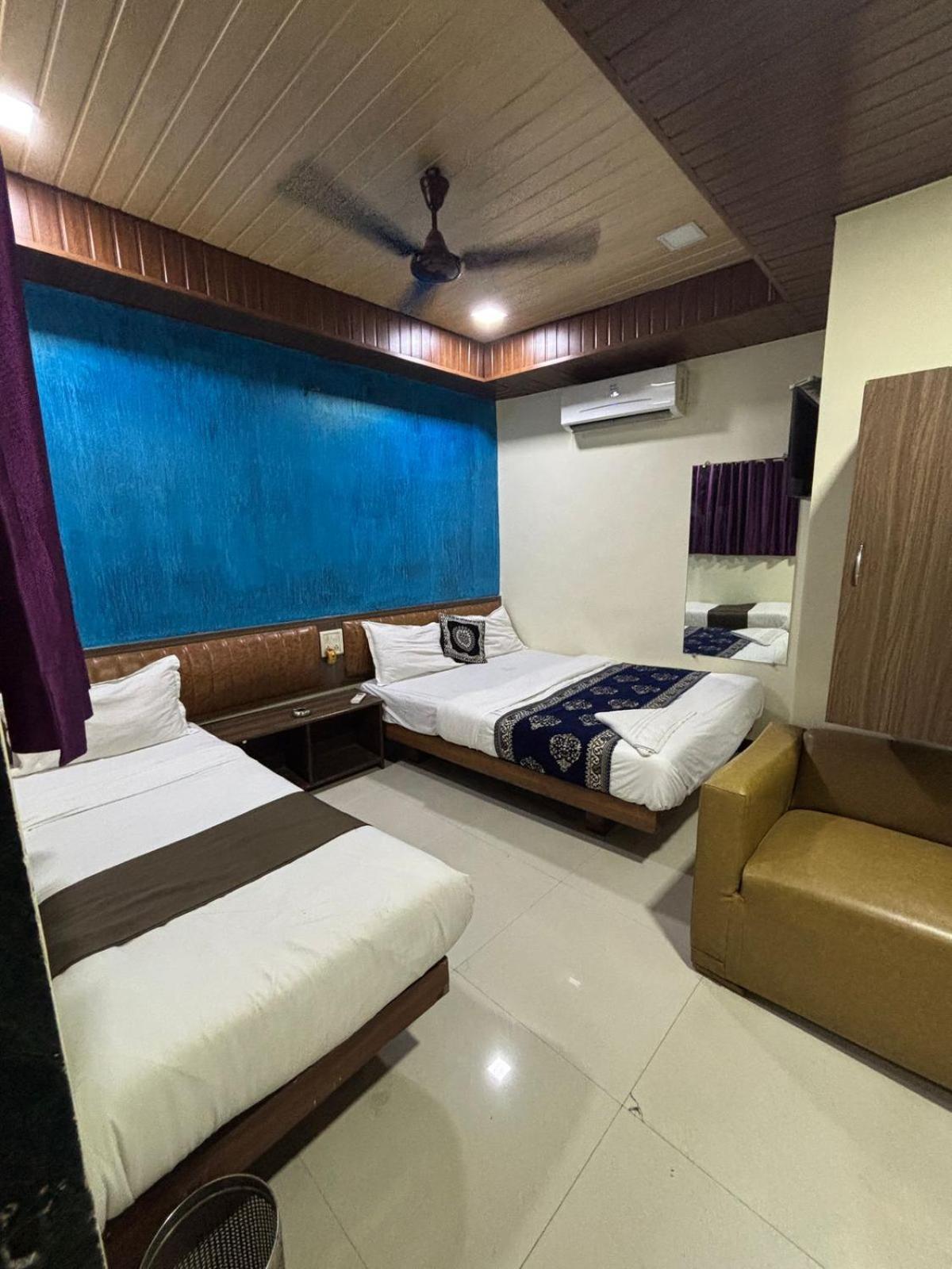 Bkc Residency Near T2 Airport , Us Consulate General, & Jio World Convention Centre