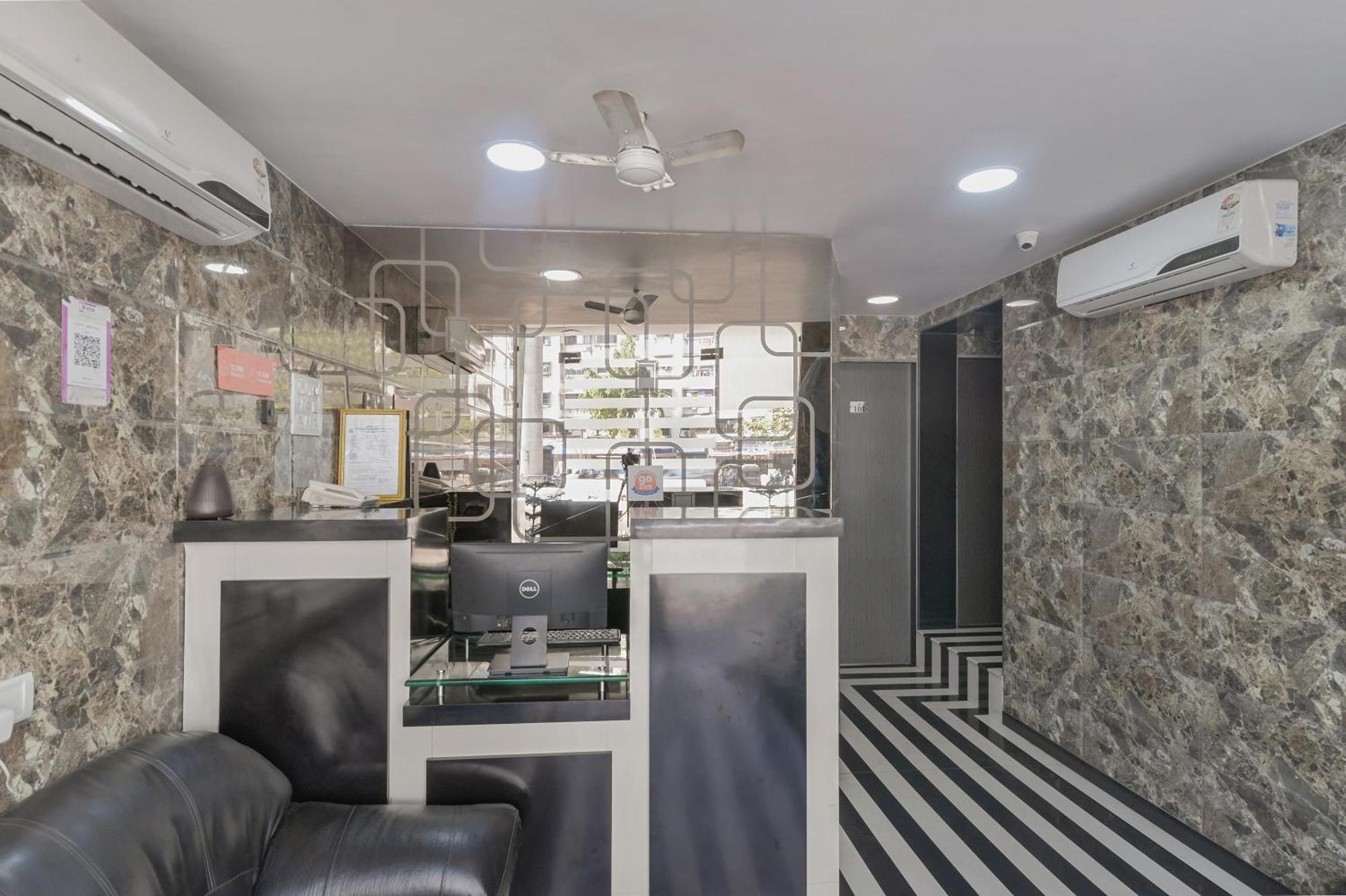 Hotel O Ak Palace Near Chhatrapati Shivaji International Airport Mumbai
