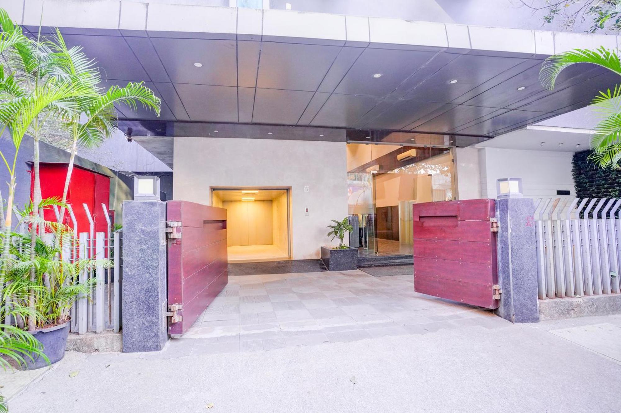 Super Townhouse Oak Times Square Le Western