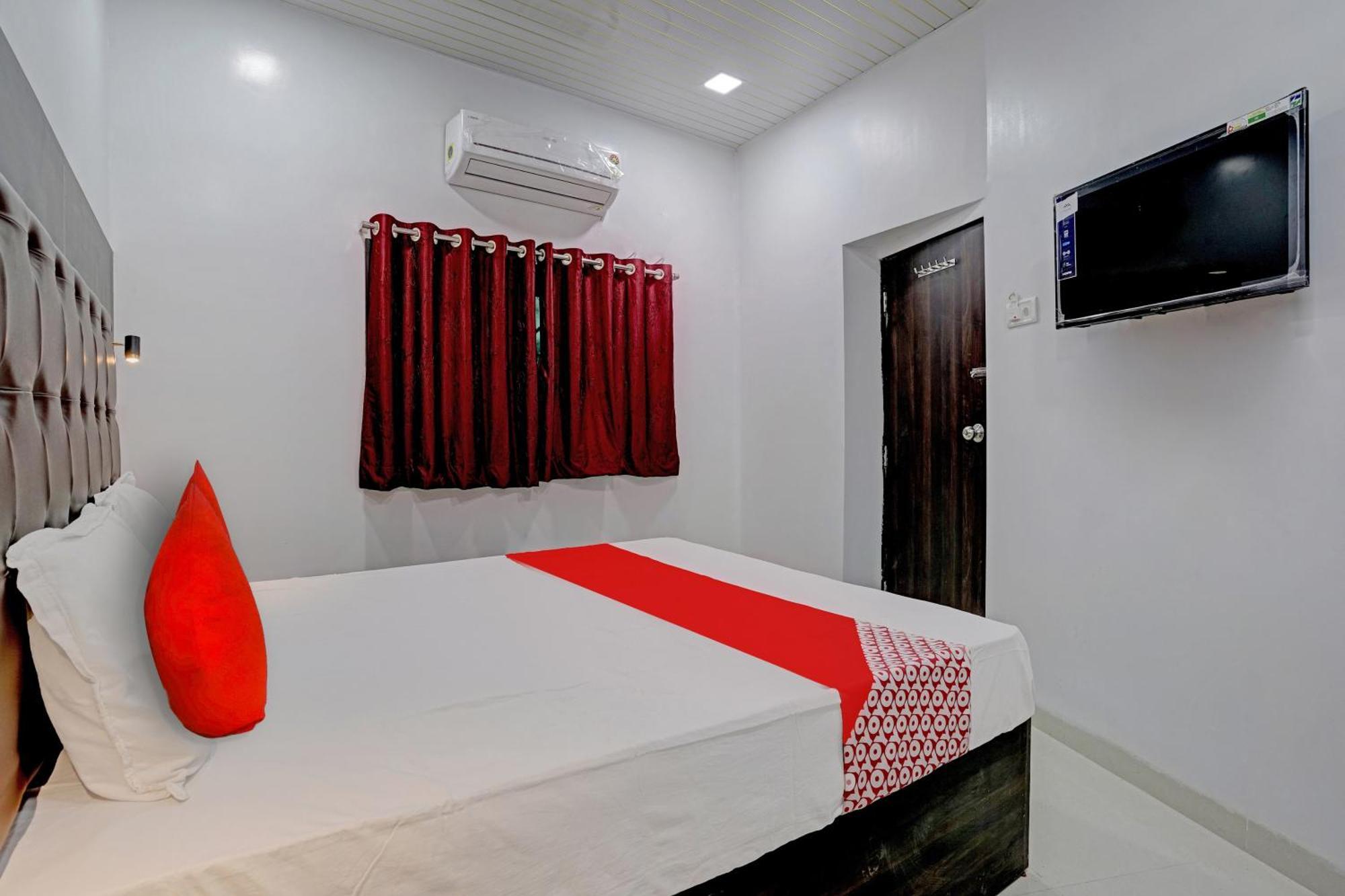 O Nithyanand Hotel