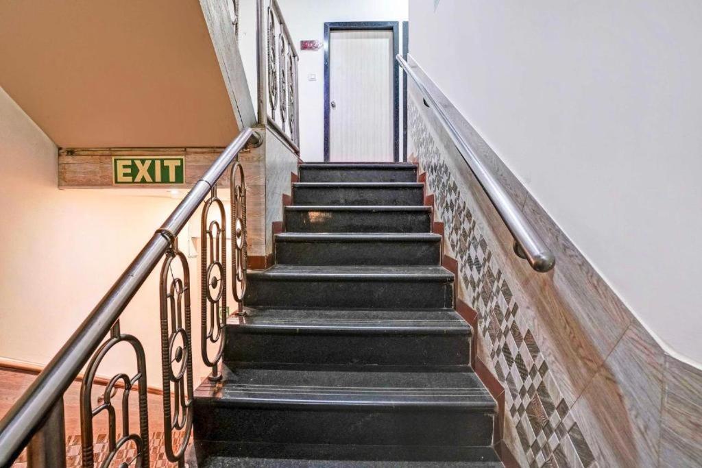Hotel Kailash Park- Near International Airport 2*