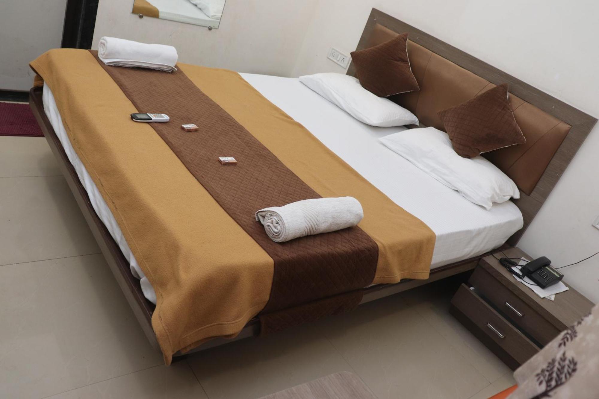 Hotel The Sun Residency