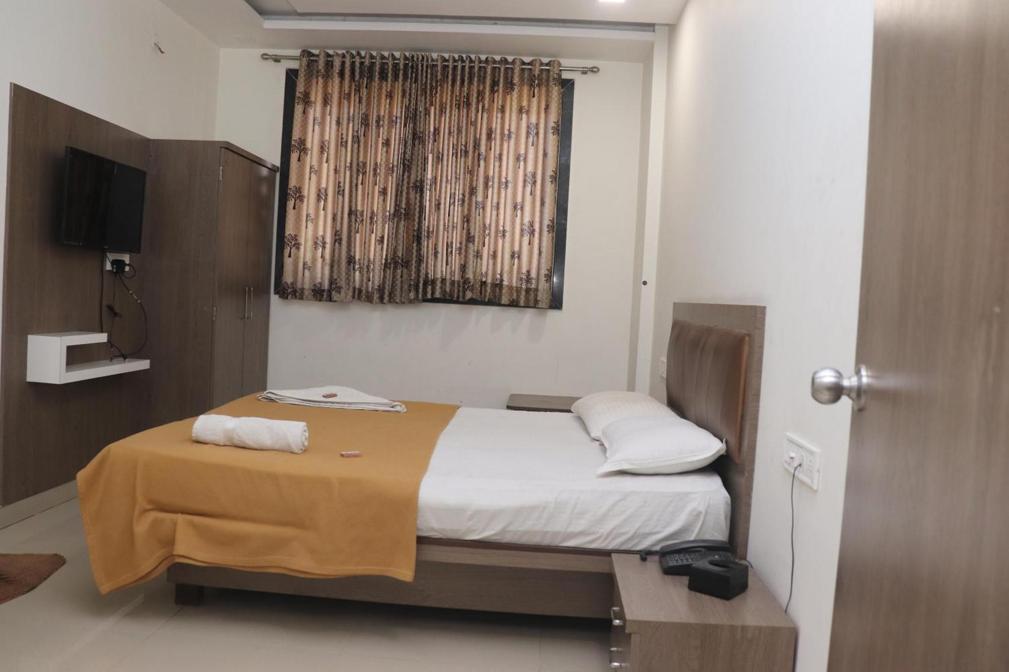 The Sun Residency Hotel 4*