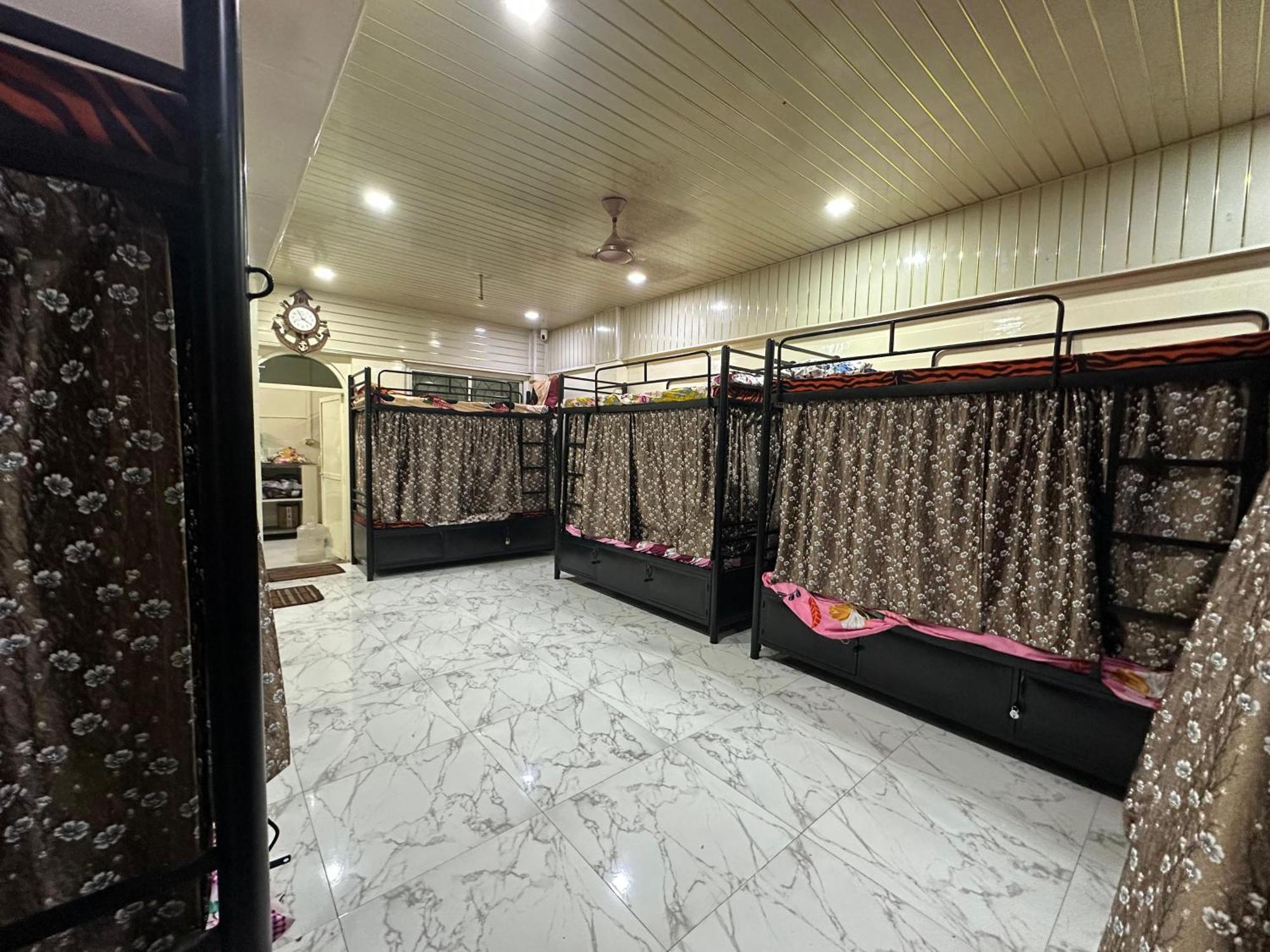 Balaji Andheri West Hostel Mumbai