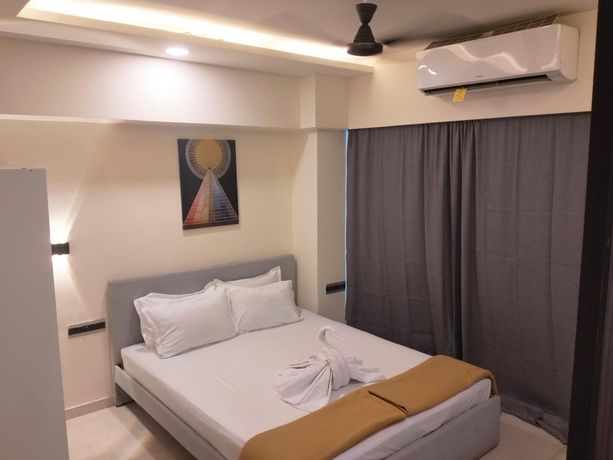 Apartment 1br Service In Bkc
