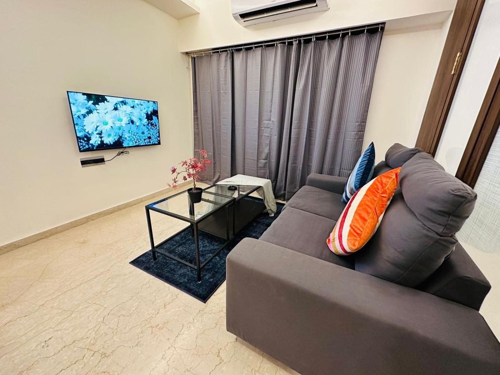Apartment 1br Service In Bkc