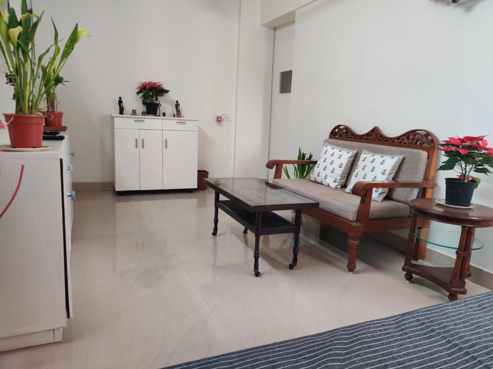 Apartment Calming Abode *