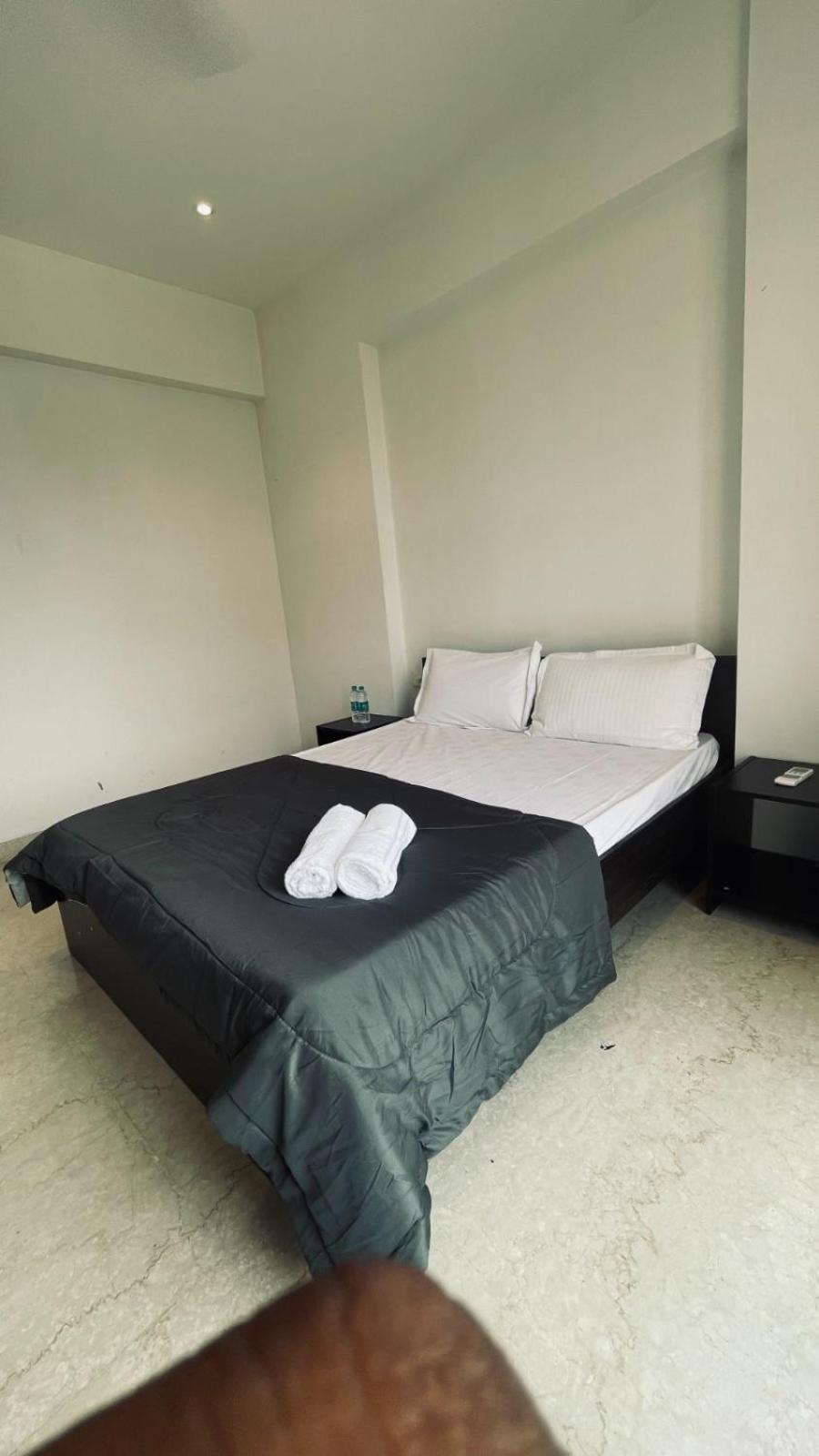 Easy Apartment