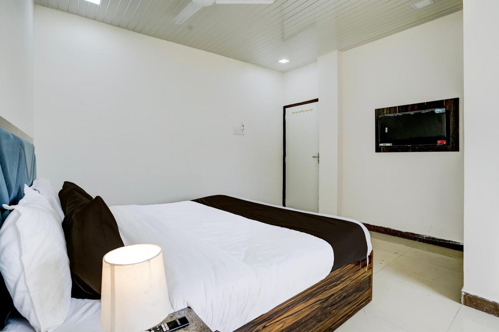 Hotel O Moss View 3*
