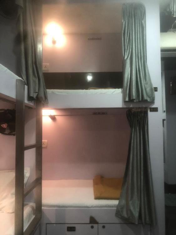 New Address -1 Min-seepz Metro Station Hostel Mumbai