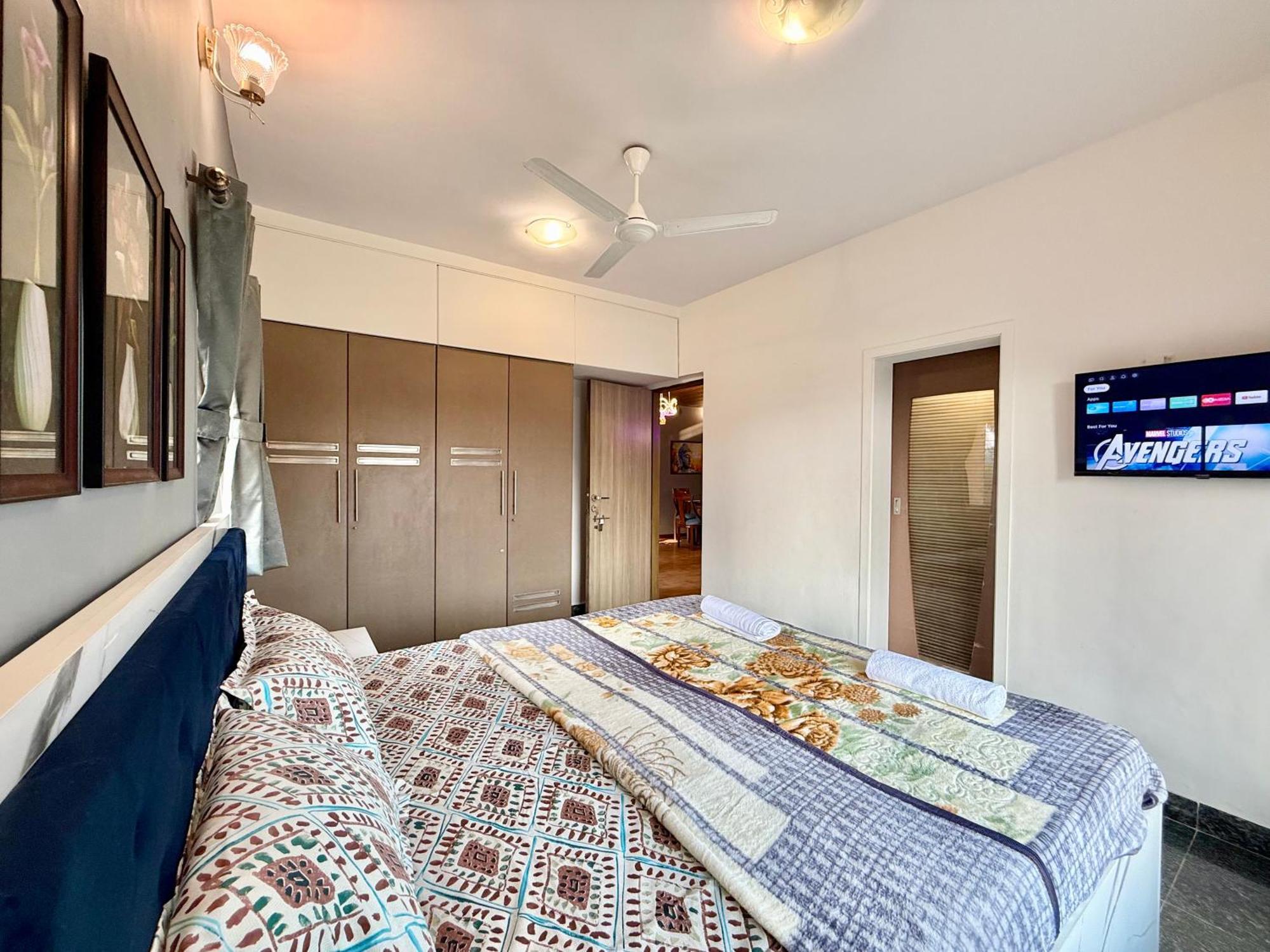 Lovely 3bhk Serviced Near Iskcon Temple, Juhu Mumbai