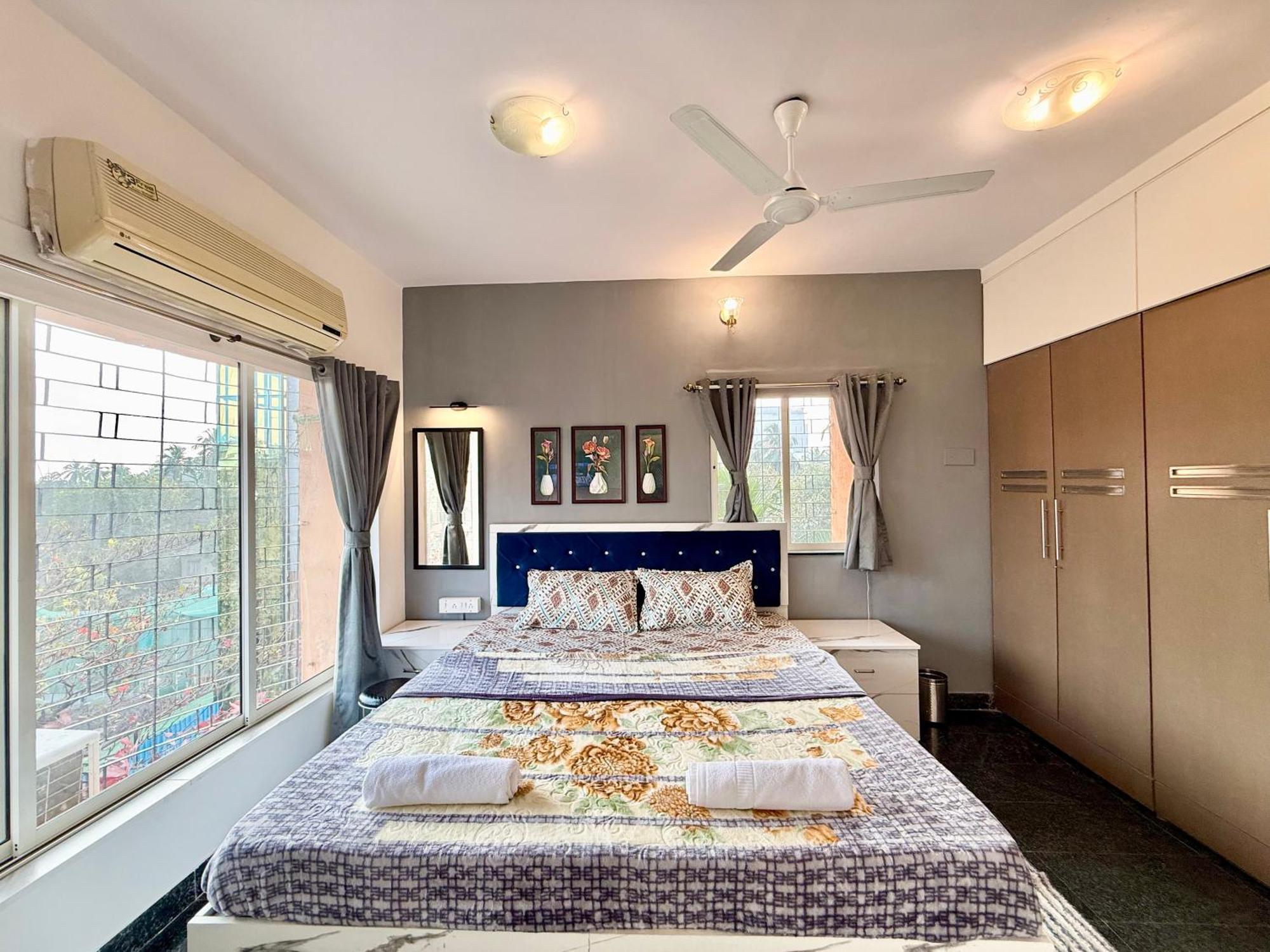 Apartment Lovely 3bhk Serviced Near Iskcon Temple, Juhu