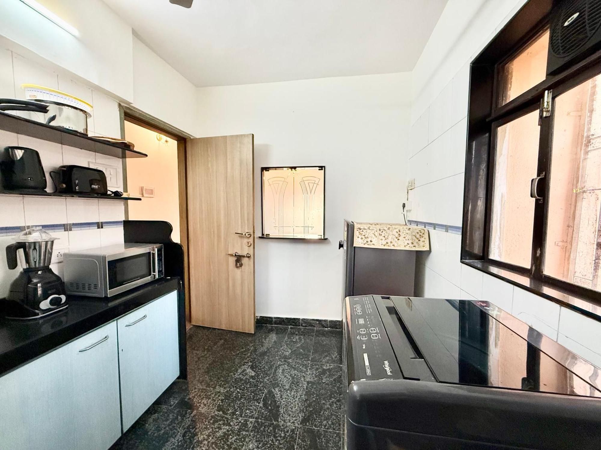 Lovely 3bhk Serviced Near Iskcon Temple, Juhu * Mumbai