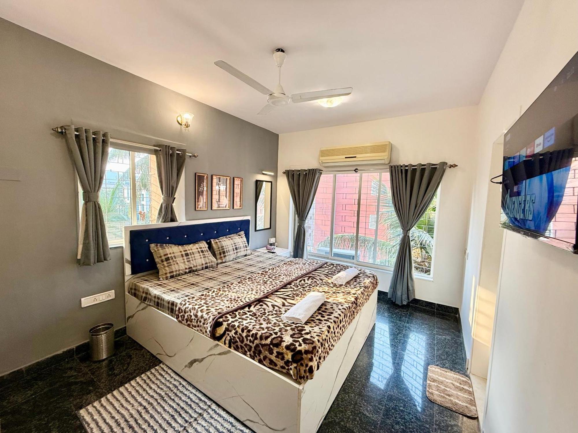 Lovely 3bhk Serviced Near Iskcon Temple, Juhu
