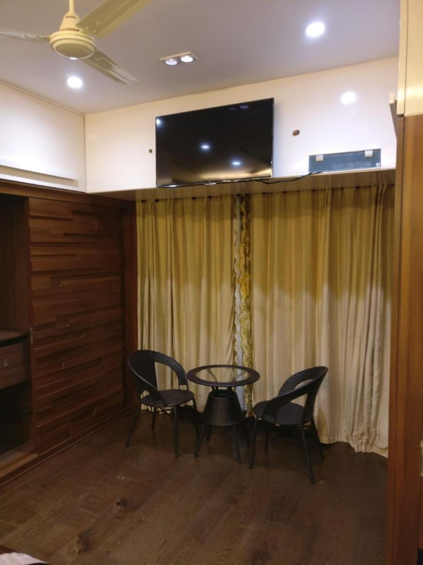 Apartment Awesome At Bandra - Khar, *