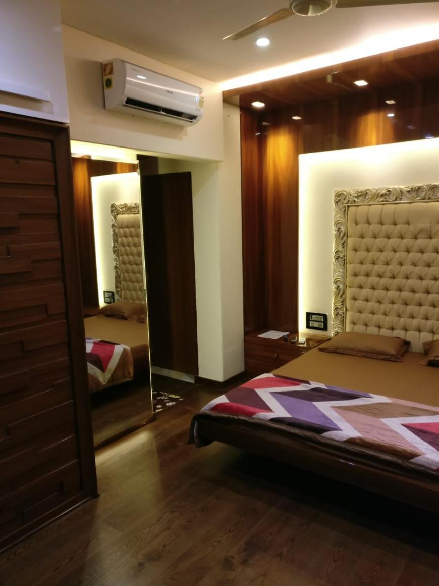 Awesome At Bandra - Khar, Apartment *