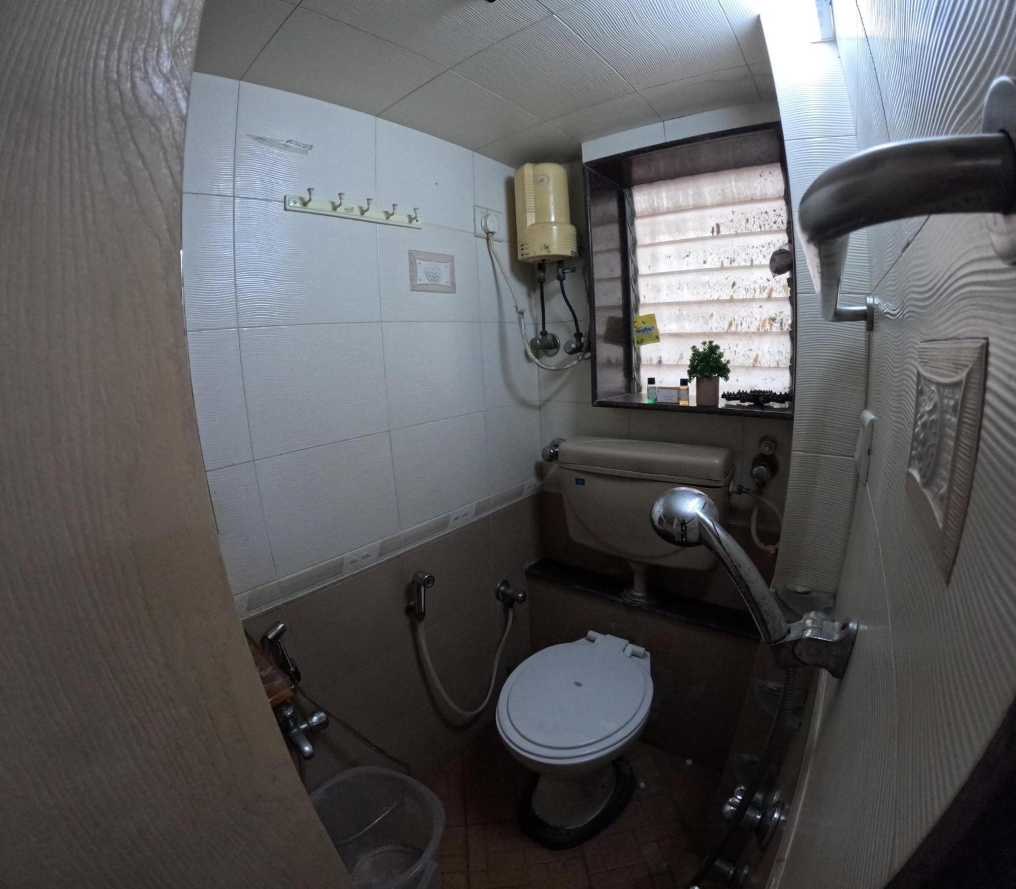 Apartment Private 2 Bedroom Cosy Nr Vivanta Malad West Mumbai