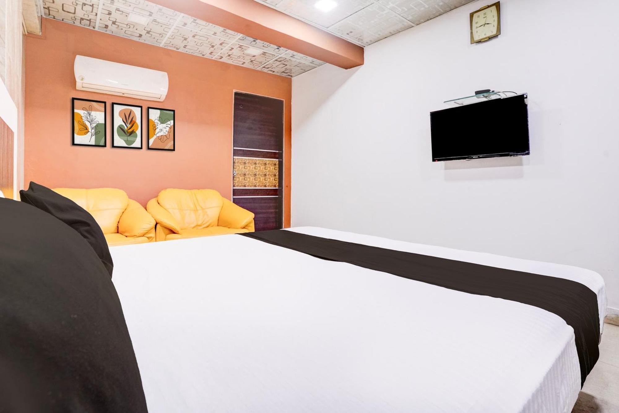 Super Collection O Lokhandwala Andheri West Formerly White Star Hotel Mumbai