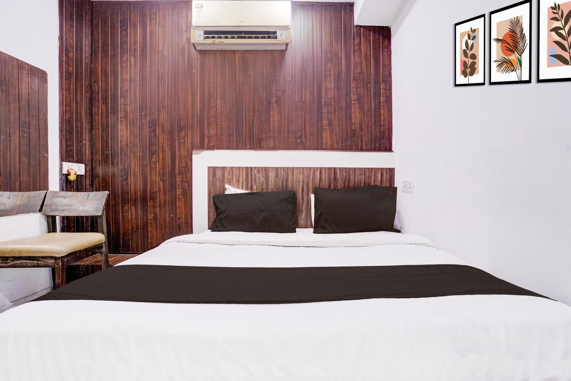 Super Collection O Lokhandwala Andheri West Formerly White Star 3* Mumbai
