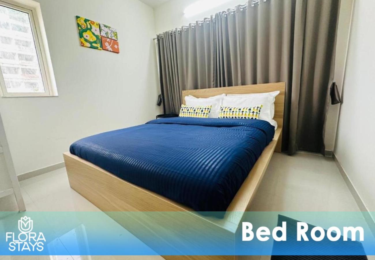 1br Service Aprt In Malad Apartamento Bombaim