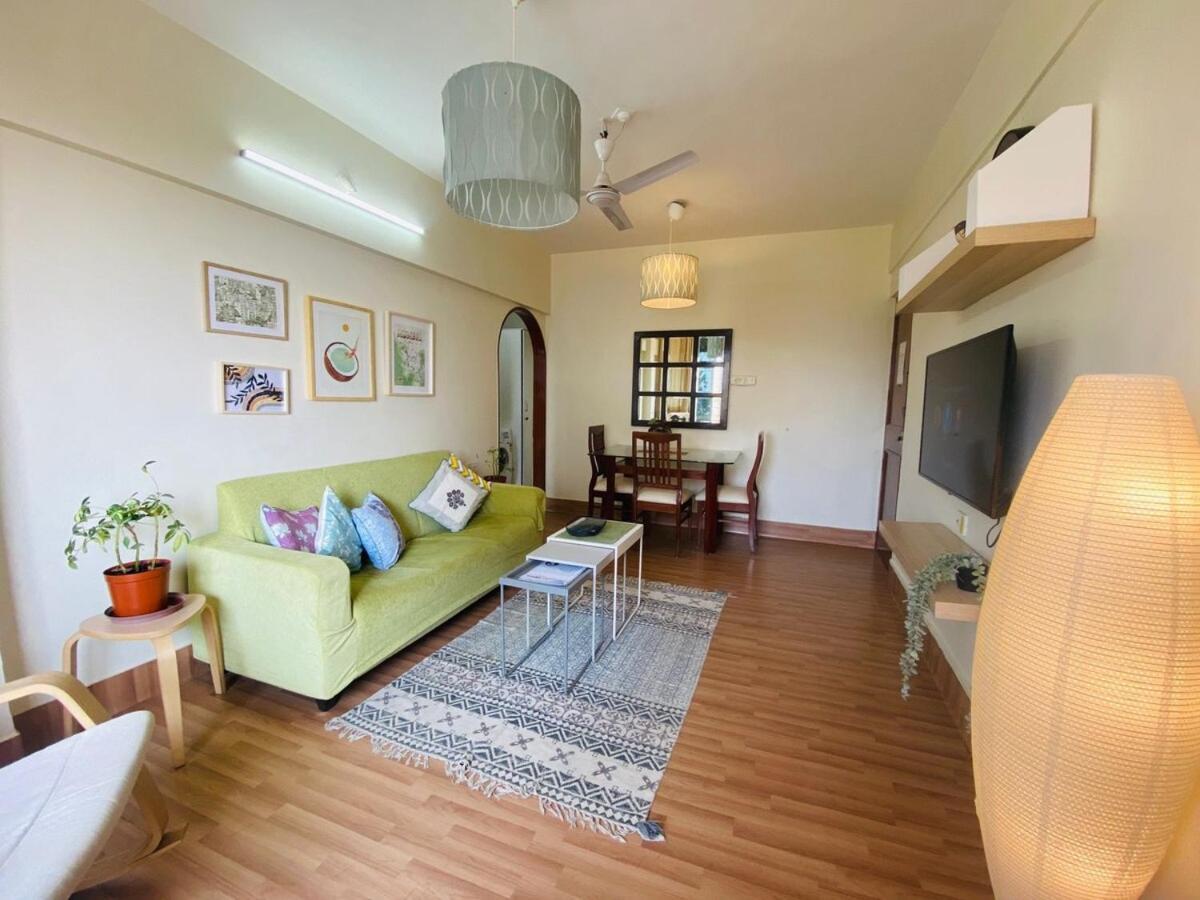 2 Bed 2 Bath Prime Bandra Sea Views 5 Apartment Mumbai