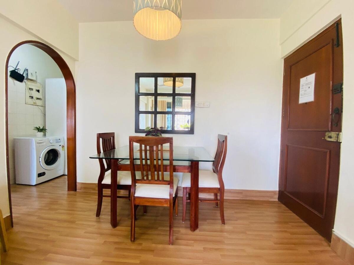 2 Bed 2 Bath Prime Bandra Sea Views 5 * Mumbai