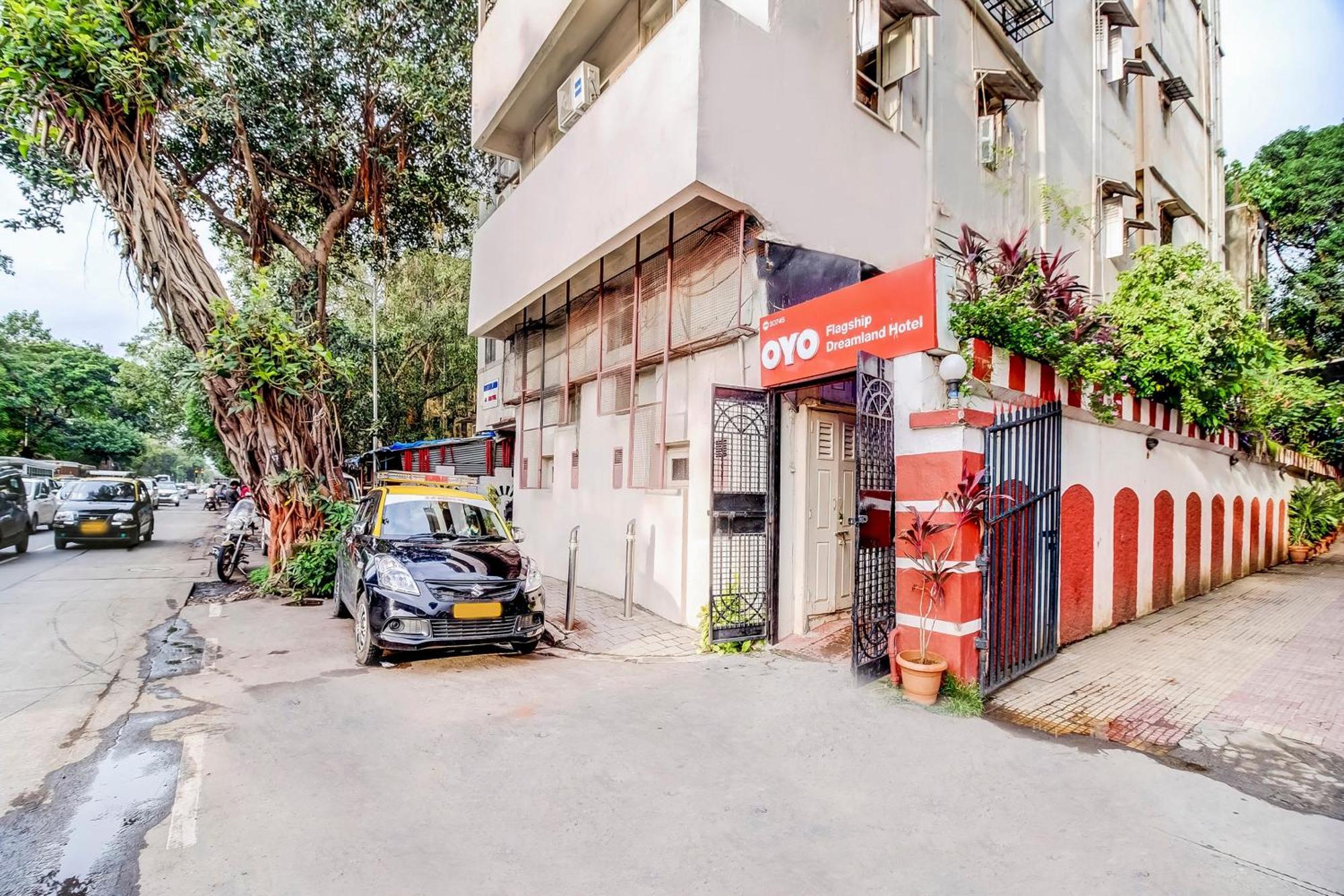 Hotel Oyo Dreamland Mumbai