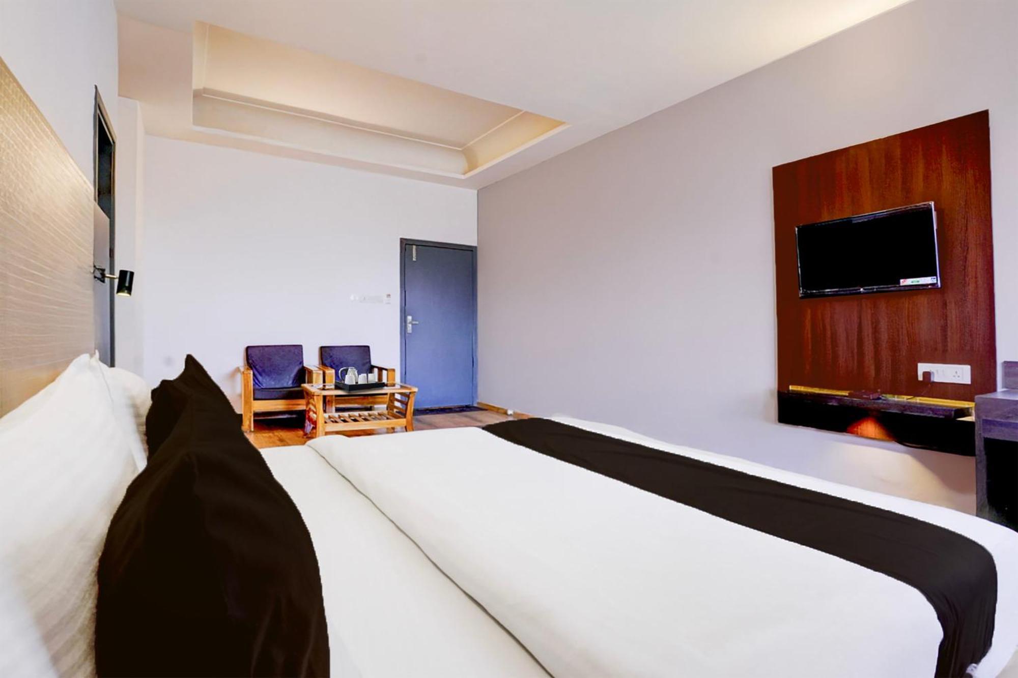 Hotel Super Townhouse Exhibition Centre Goregaon Bombaim