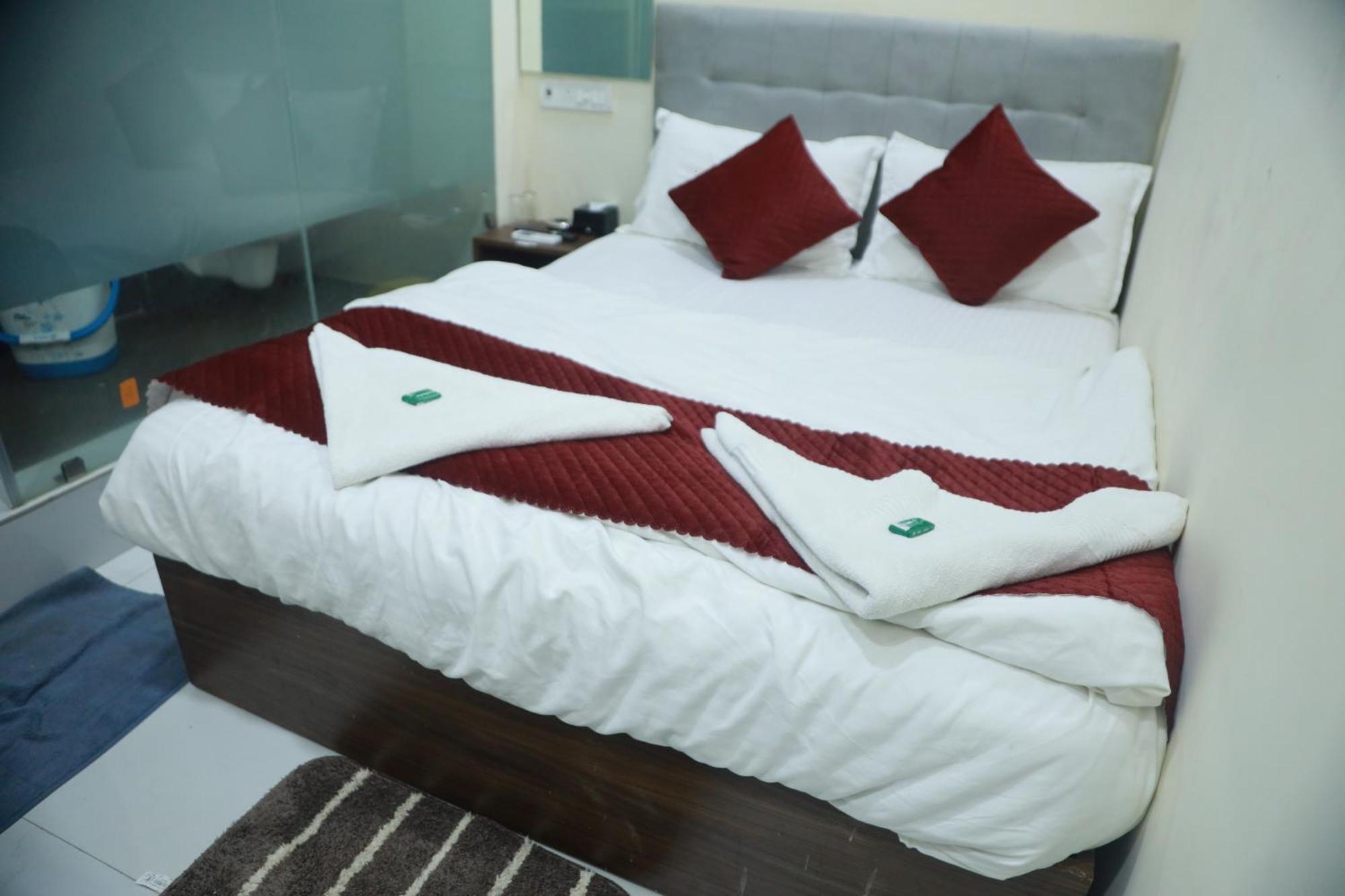 Lexus 5 Hotel Bombaim