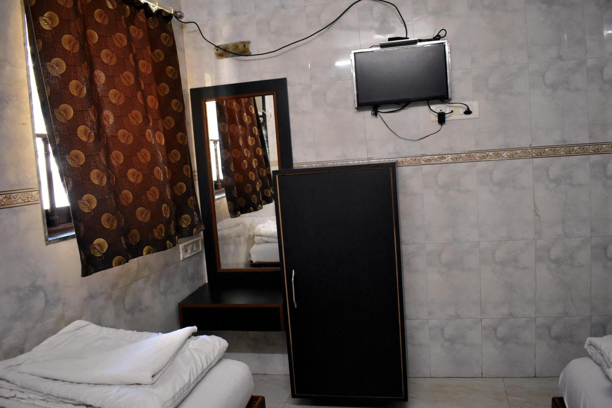 Kamal - Hotel