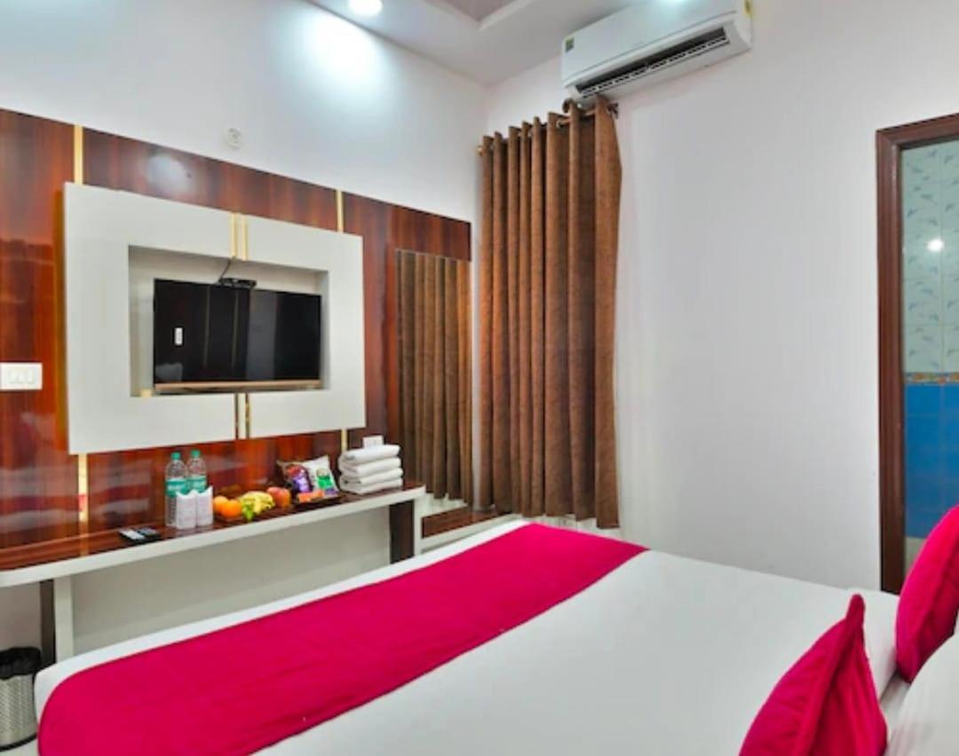 Radiant Hotel,andheri East Terminal 1,2 Hotel 3*