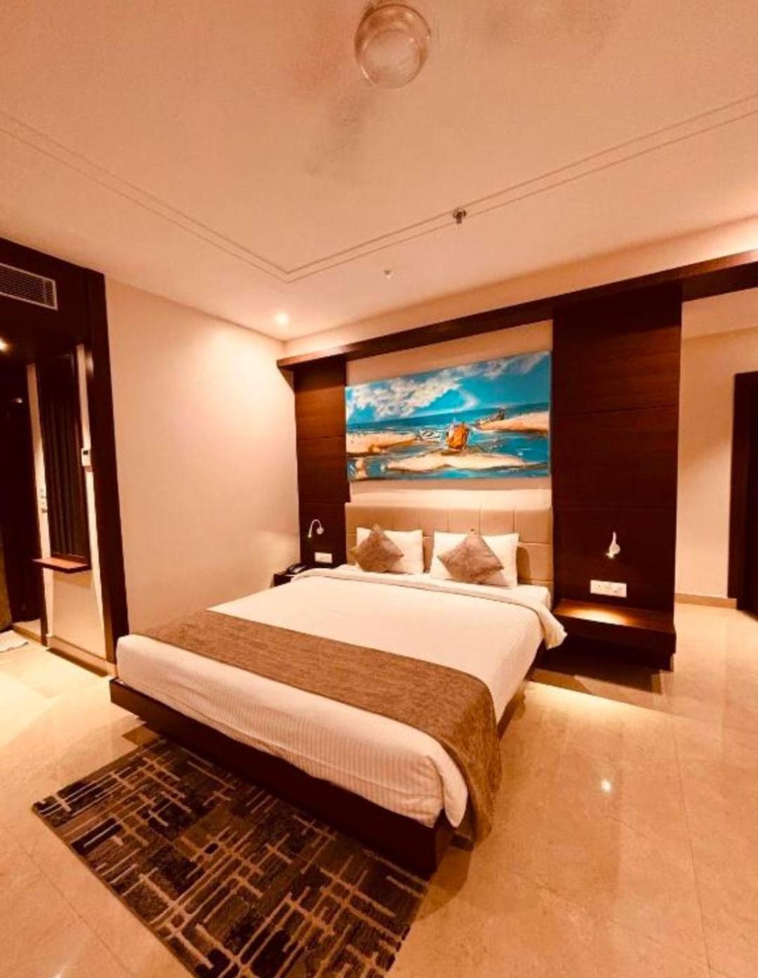 Radiant International Hotel 2*