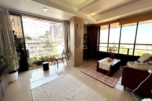 Marita 701 Bandra Beauty 2 Bed 2 Bath Sea View Parking Apartment *