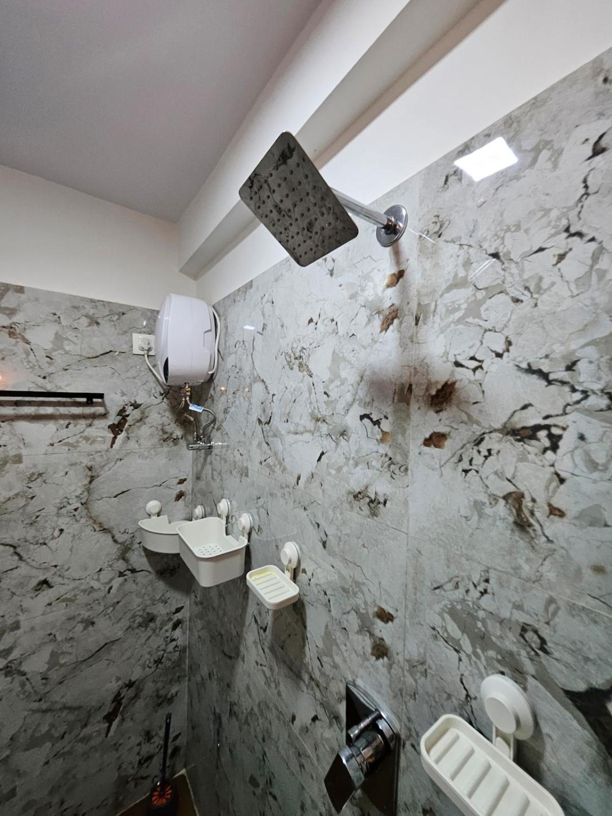 Bandra Bloom- Spacious1bhk Near Lilavati&bandstand Apartment *